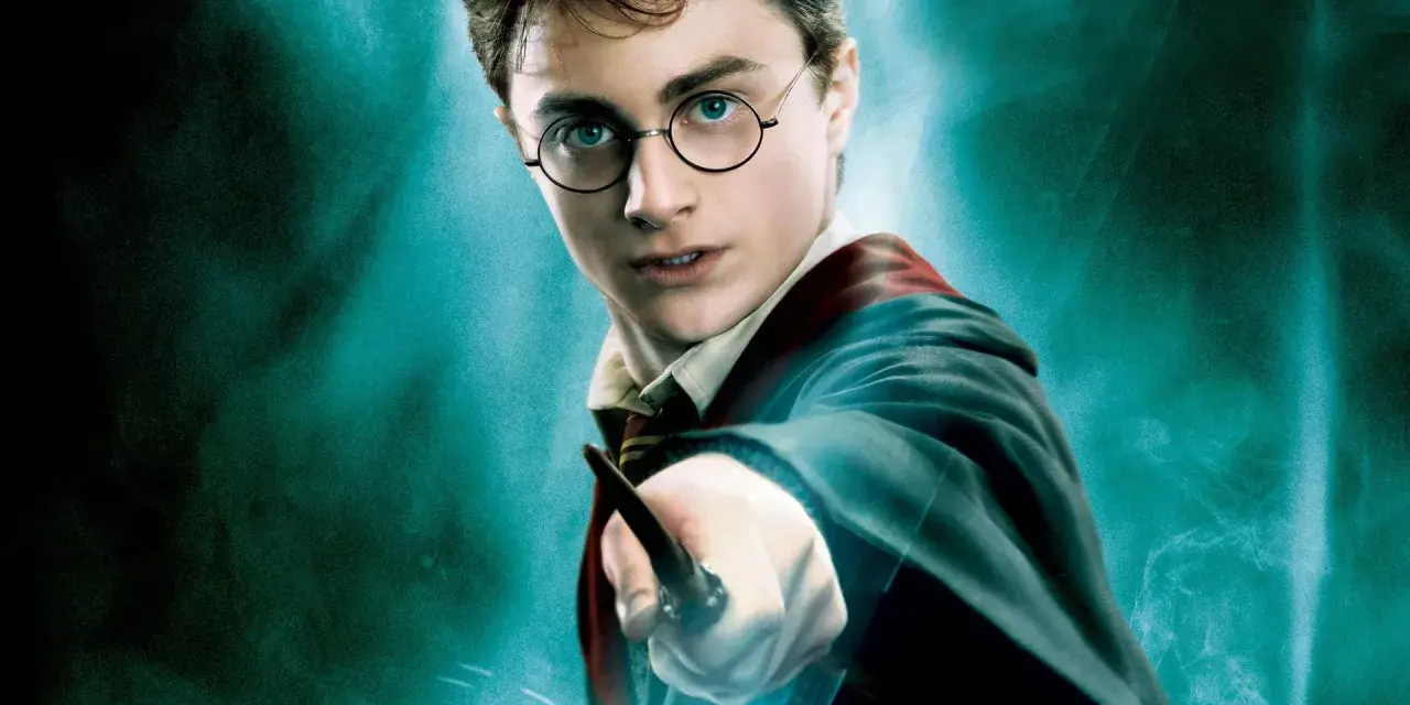 Harry Potter z różdżką, gotowy do walki. To jak fanfik, co to, opowieść stworzona przez fanów.