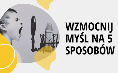Chłopiec krzyczy do mikrofonu. Jak rozwijać retorykę co to? Wzmocnij myśl na 5 sposobów.